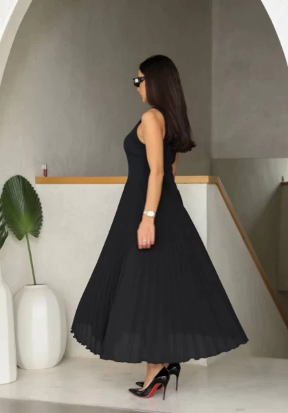 Black Dress Half Crepe & Half Bliss Closh IB1039